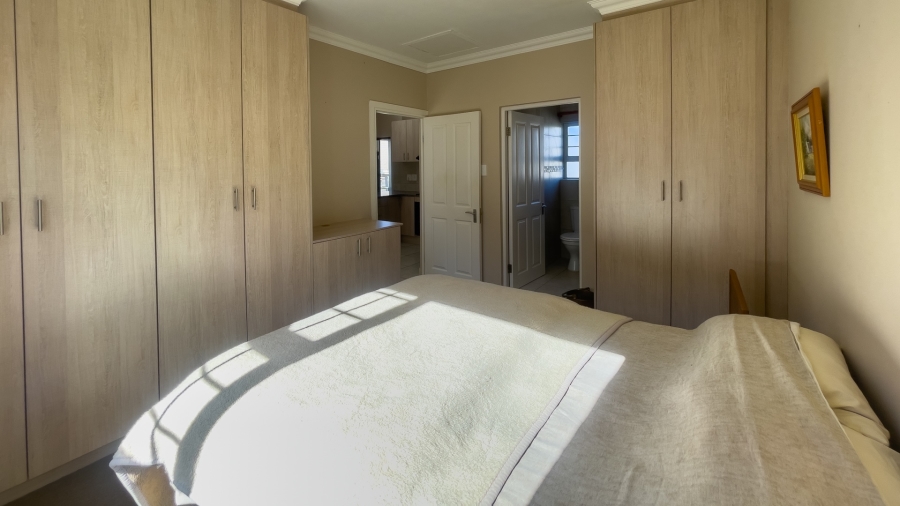 2 Bedroom Property for Sale in Heiderand Western Cape